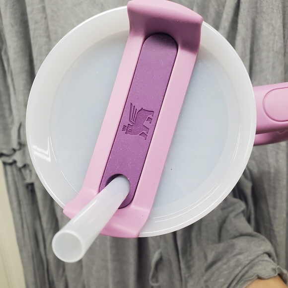 Stanley Pink Quencher H2.0 Tumbler - Picture 4 of 5